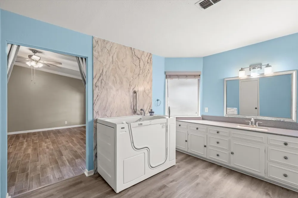 2813 Rockbridge Road Tyler, TX 75701