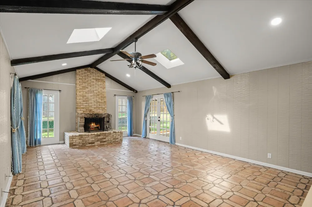 2813 Rockbridge Road Tyler, TX 75701