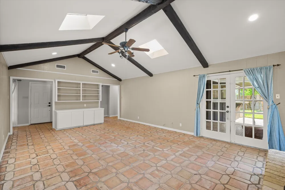 2813 Rockbridge Road Tyler, TX 75701