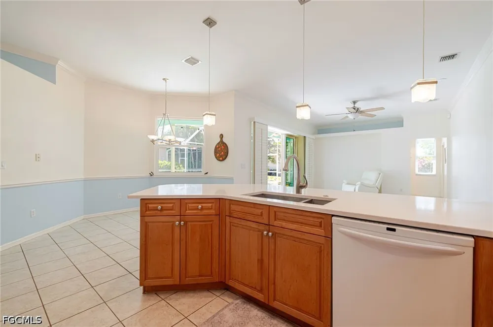 Vista Pine Circle Fort Myers, FL 33913