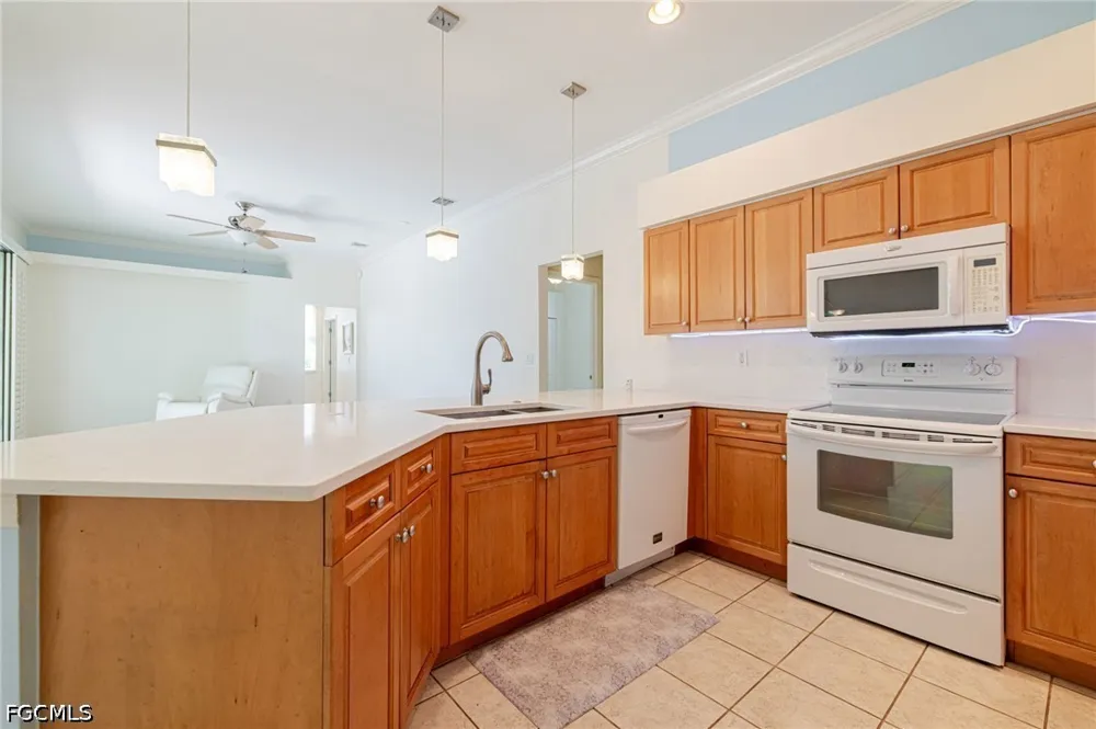 Vista Pine Circle Fort Myers, FL 33913