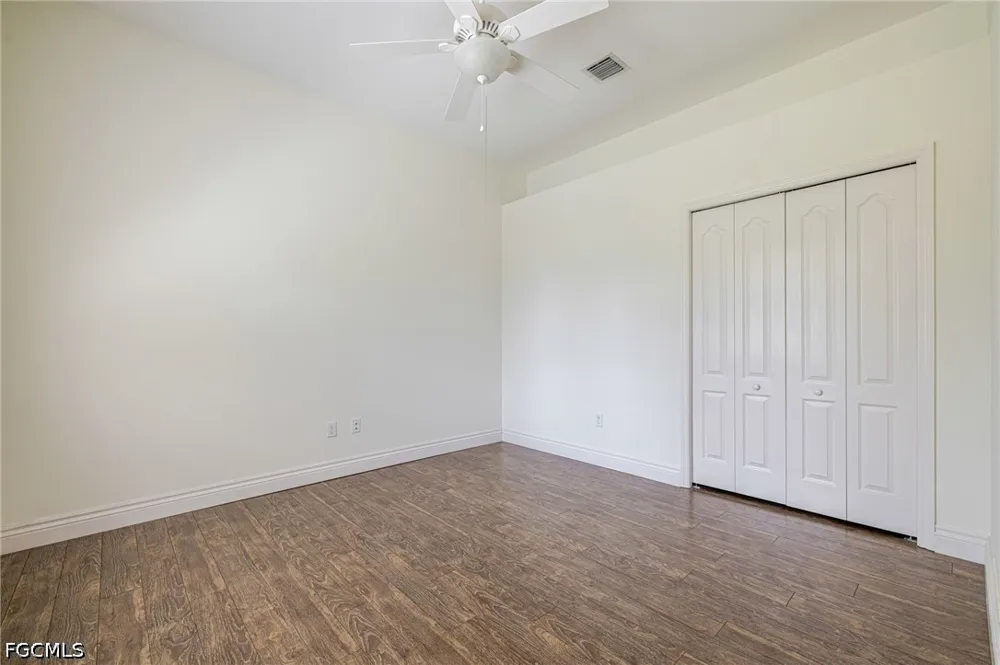 Vista Pine Circle Fort Myers, FL 33913