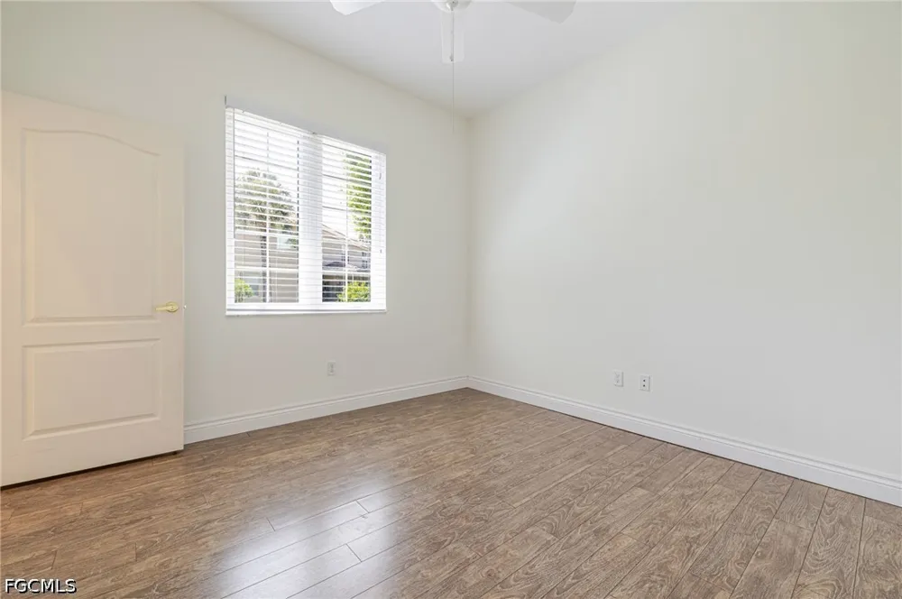 Vista Pine Circle Fort Myers, FL 33913