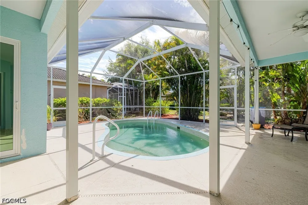 Vista Pine Circle Fort Myers, FL 33913