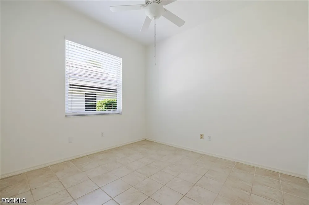Vista Pine Circle Fort Myers, FL 33913