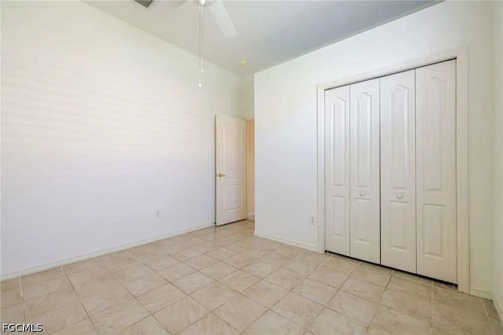 Vista Pine Circle Fort Myers, FL 33913