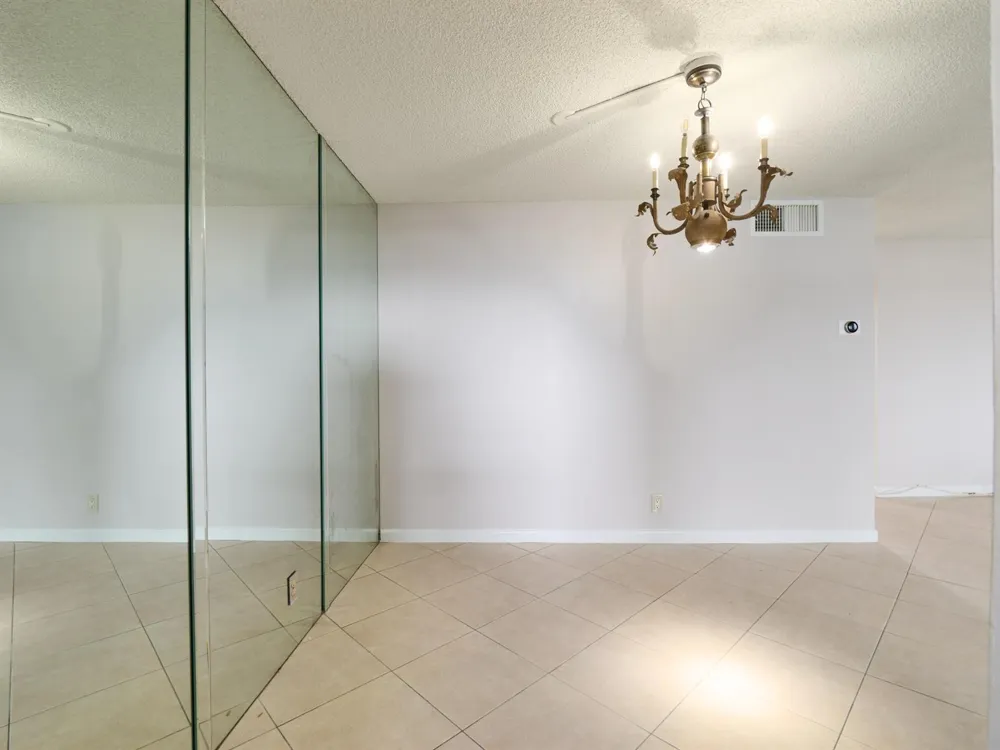 104 Paradise Harbour Boulevard #402 North Palm Beach, FL 33408
