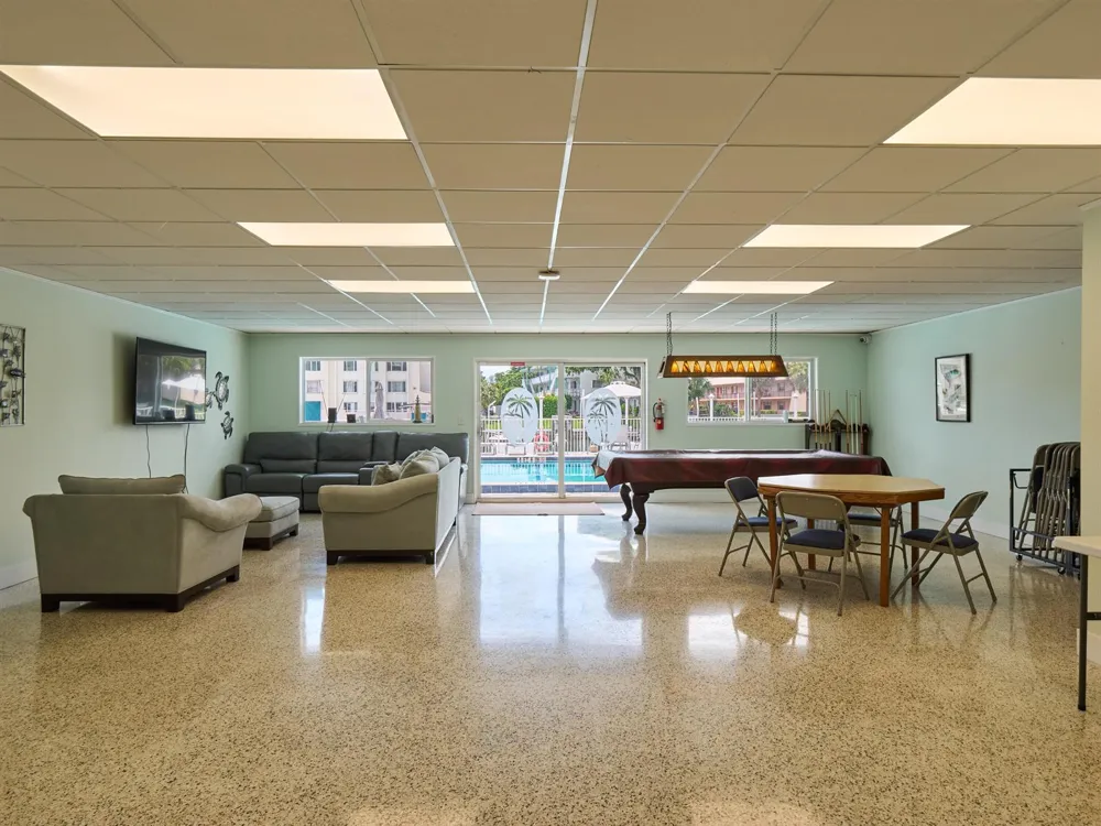 104 Paradise Harbour Boulevard #402 North Palm Beach, FL 33408