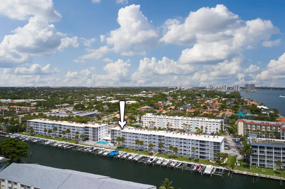 104 Paradise Harbour Boulevard #402 North Palm Beach, FL 33408