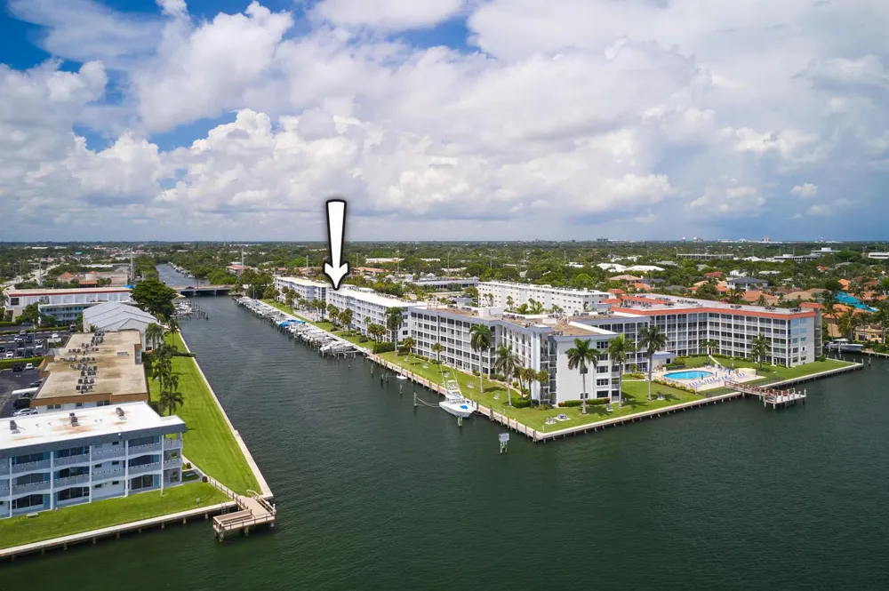 104 Paradise Harbour Boulevard #402 North Palm Beach, FL 33408