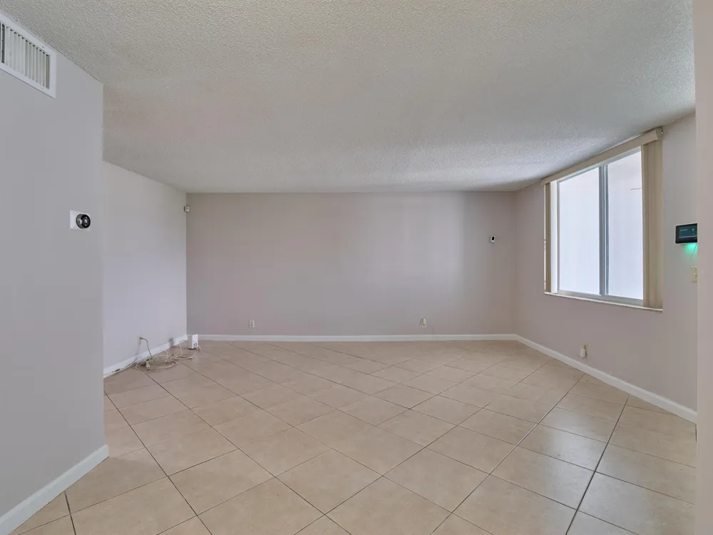 104 Paradise Harbour Boulevard #402 North Palm Beach, FL 33408