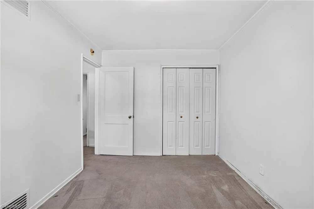 1810 Villa Drive Greensboro, NC 27403