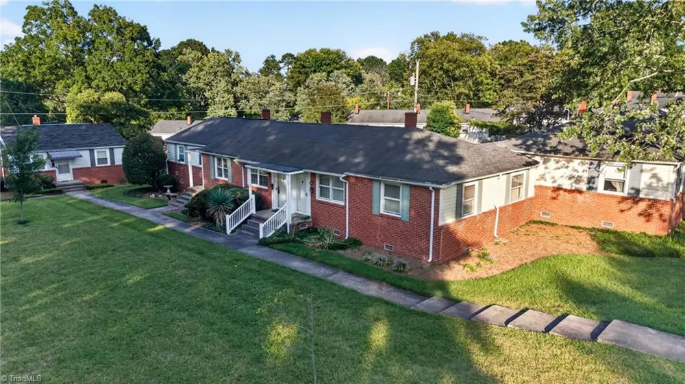 1810 Villa Drive Greensboro, NC 27403