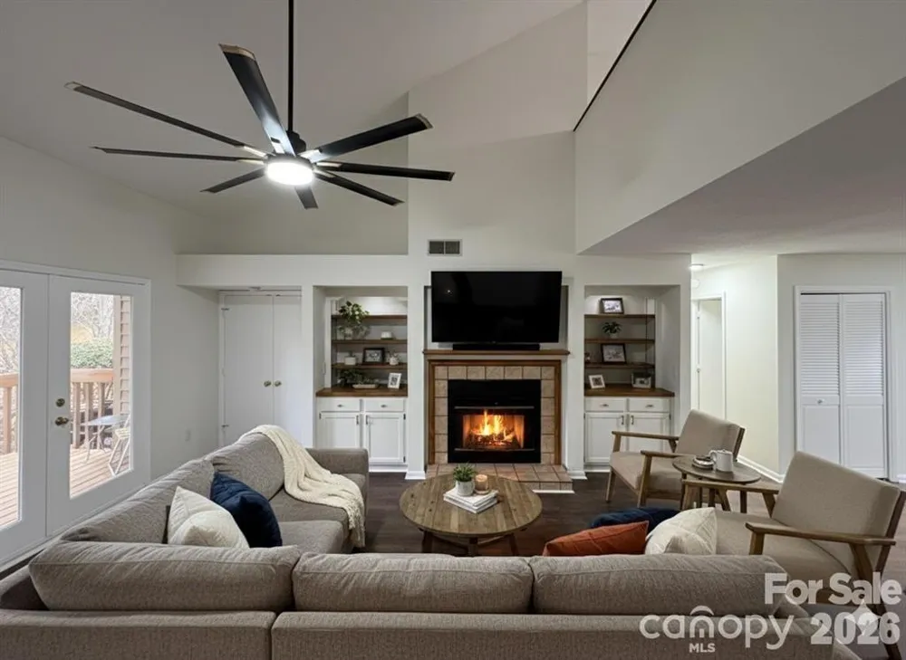 13 Laurel Place Drive Asheville, NC 28803