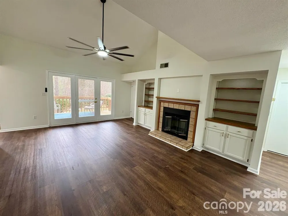 13 Laurel Place Drive Asheville, NC 28803