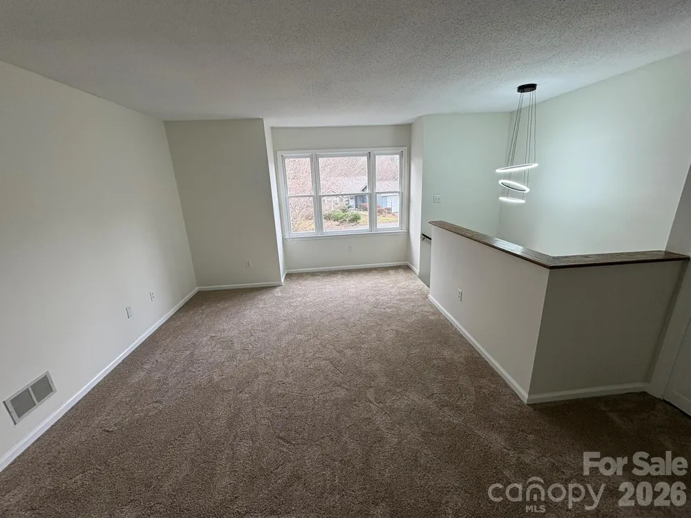 13 Laurel Place Drive Asheville, NC 28803