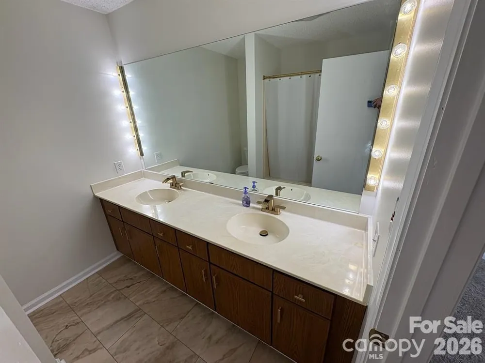 13 Laurel Place Drive Asheville, NC 28803
