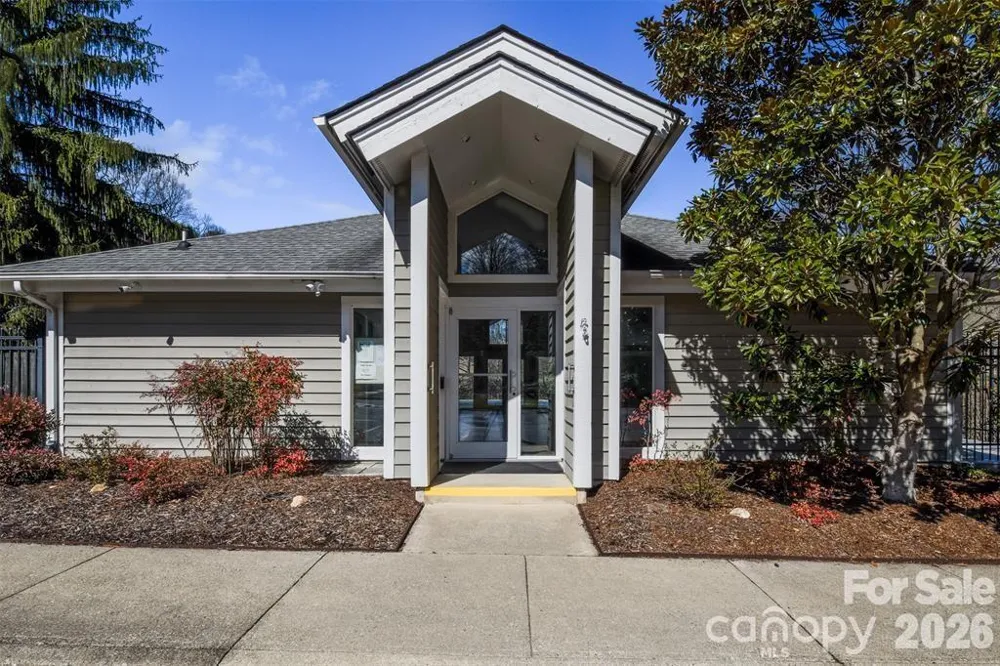 13 Laurel Place Drive Asheville, NC 28803