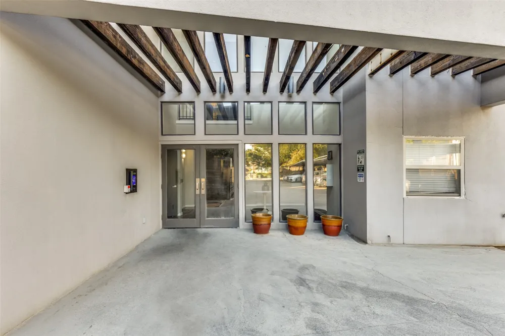 5111 Manett Street #105 Dallas, TX 75206