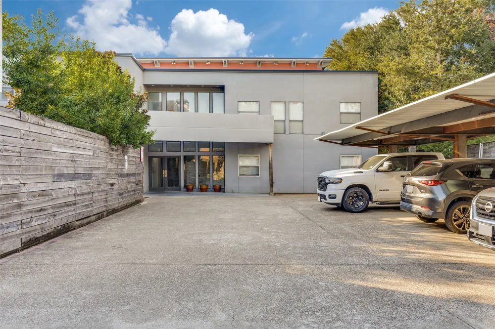 5111 Manett Street #105 Dallas, TX 75206