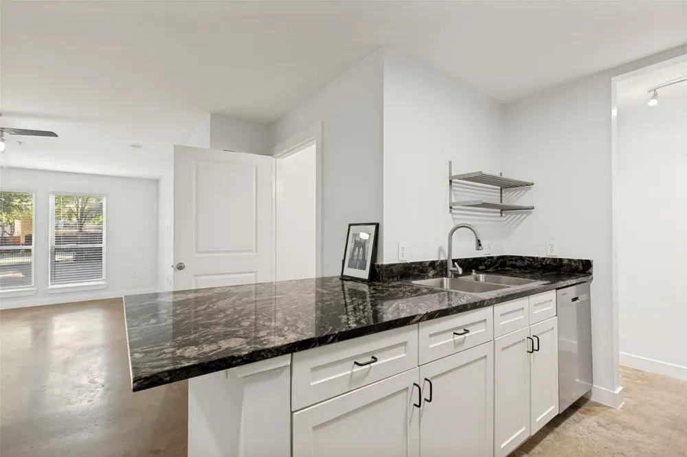 5111 Manett Street #105 Dallas, TX 75206