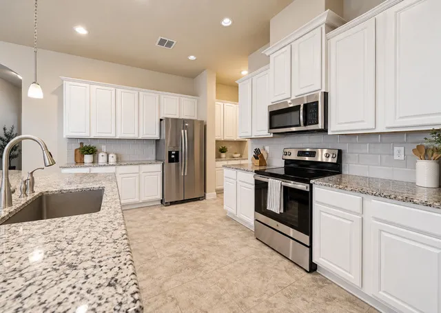 833 STRATUS PATH New Braunfels, TX 78130