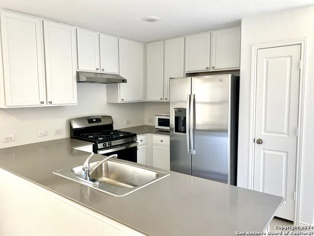 7238 OX PL San Antonio, TX 78252