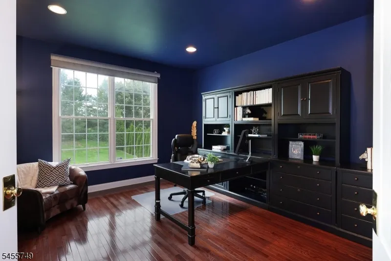 26 Drost Ln Hillsborough, NJ 08844