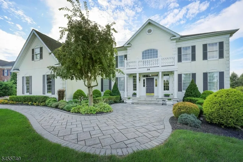 26 Drost Ln Hillsborough, NJ 08844