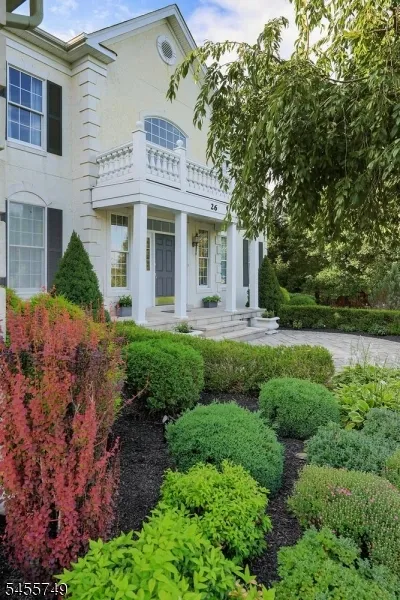 26 Drost Ln Hillsborough, NJ 08844