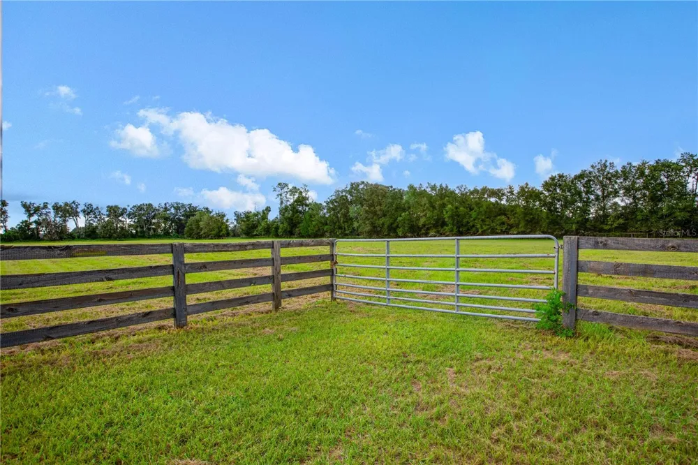 5309 NW 15TH STREET Bell, FL 32619
