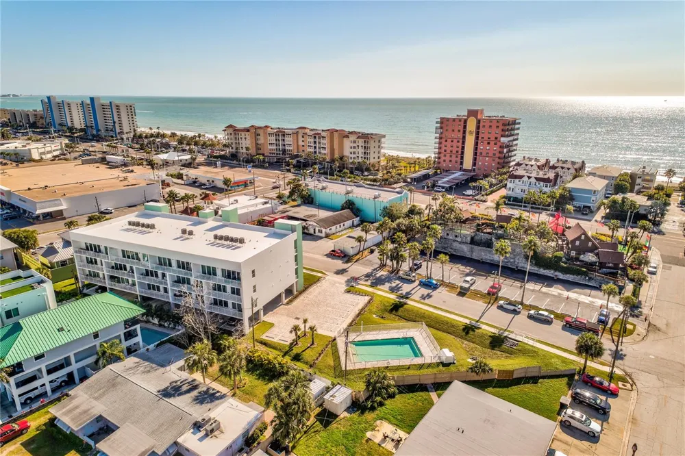 15305 1ST STREET E #305 Madeira Beach, FL 33708