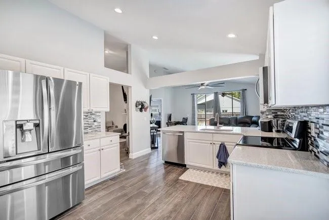 650 REGINA LANE Lake Mary, FL 32746