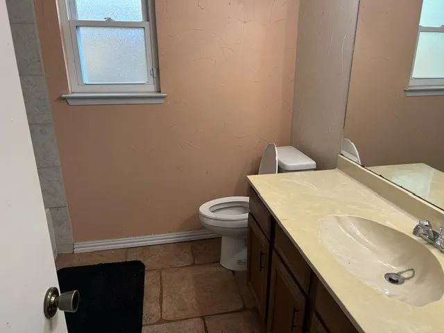 11624 Quarter Horse Trail Austin, TX 78750