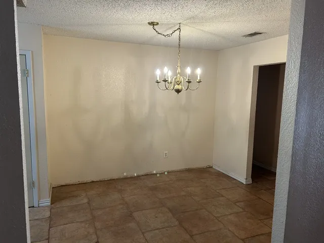 11624 Quarter Horse Trail Austin, TX 78750