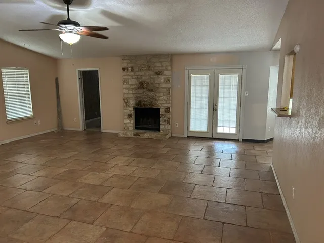 11624 Quarter Horse Trail Austin, TX 78750