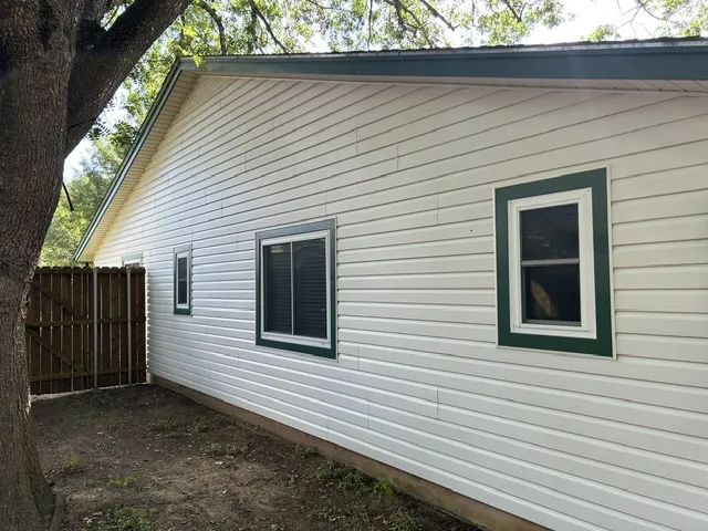 11624 Quarter Horse Trail Austin, TX 78750