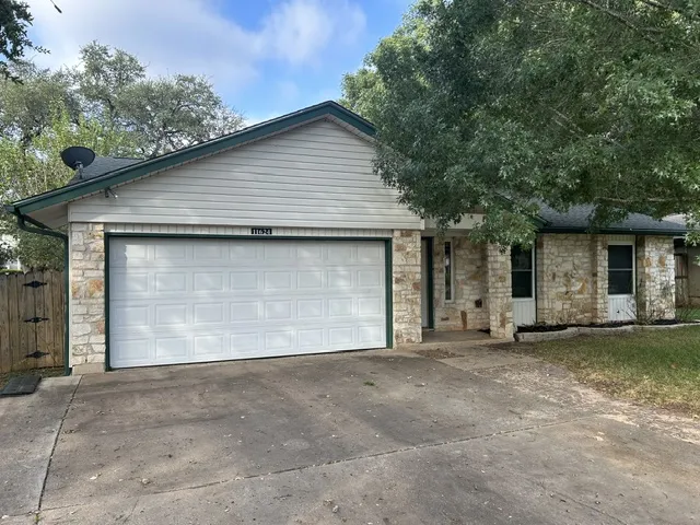 11624 Quarter Horse Trail Austin, TX 78750