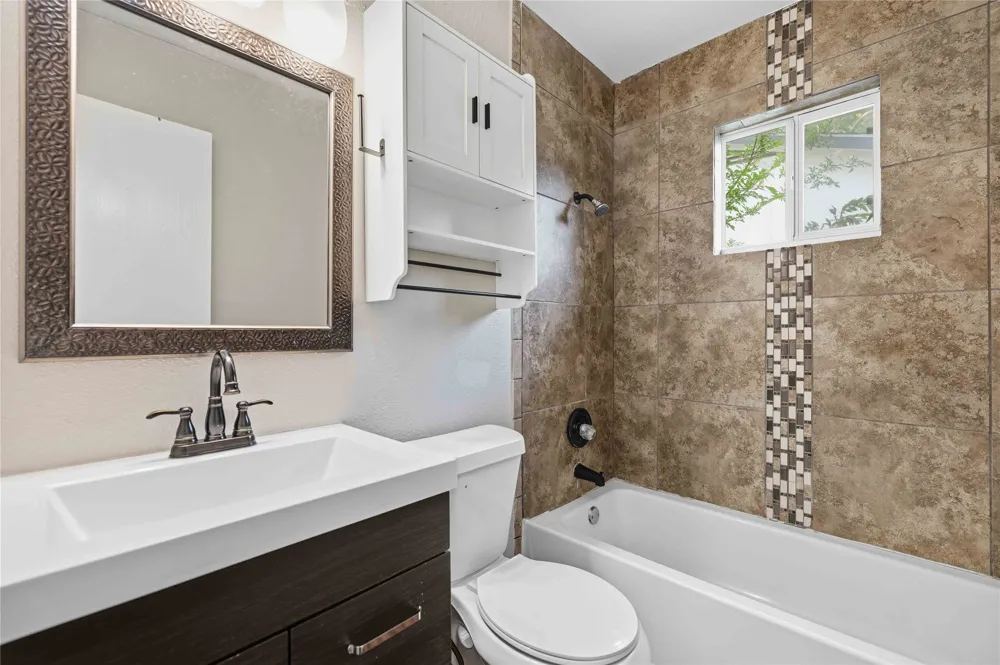 4502 Turnstone Drive Austin, TX 78744
