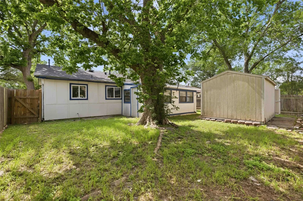 4502 Turnstone Drive Austin, TX 78744