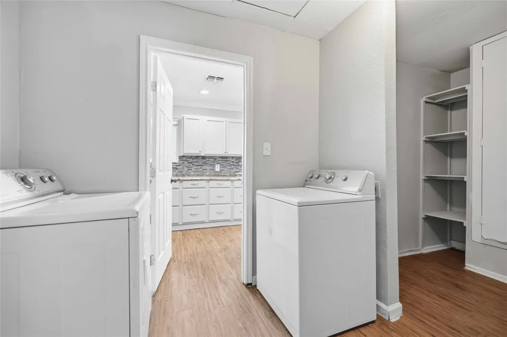4502 Turnstone Drive Austin, TX 78744
