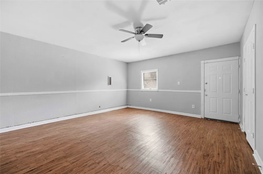 4502 Turnstone Drive Austin, TX 78744