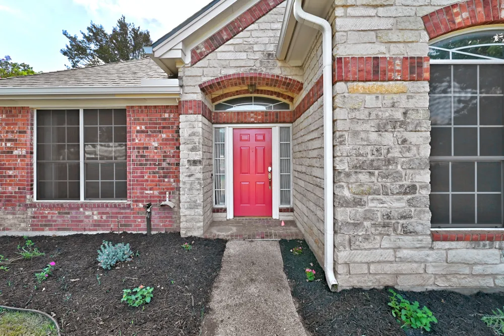 124 Stonehedge Boulevard Georgetown, TX 78626