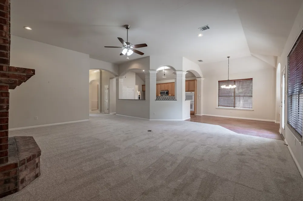 124 Stonehedge Boulevard Georgetown, TX 78626