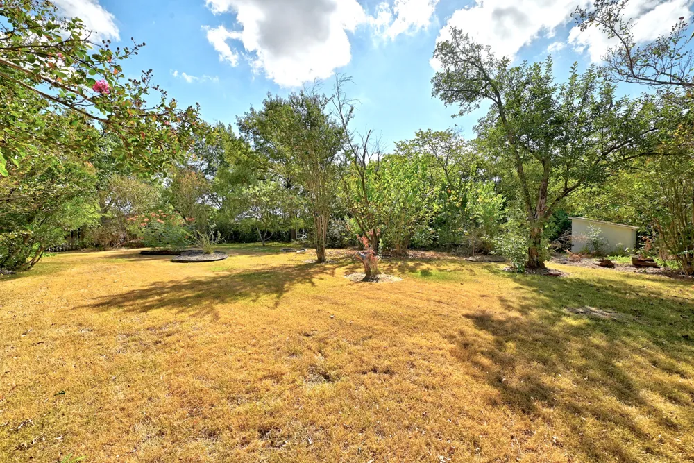 124 Stonehedge Boulevard Georgetown, TX 78626