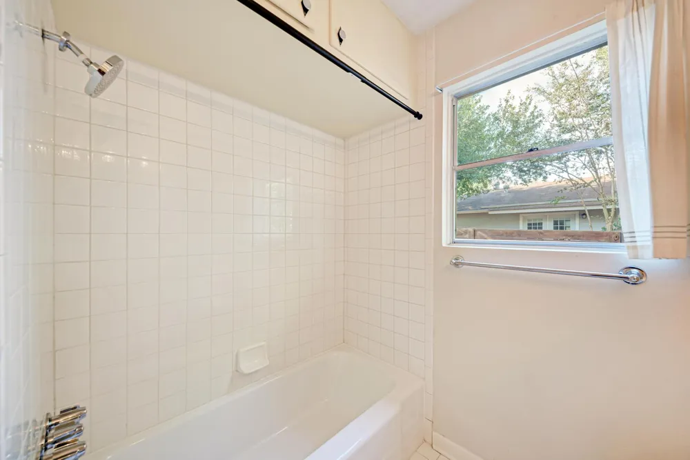 2508 East Side Drive Austin, TX 78704