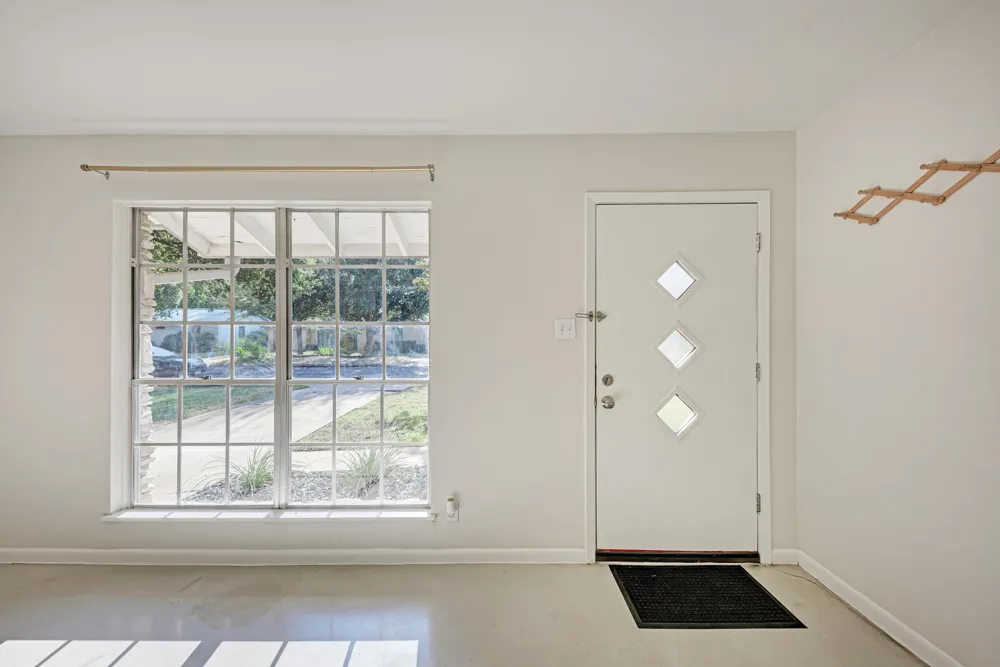 2508 East Side Drive Austin, TX 78704