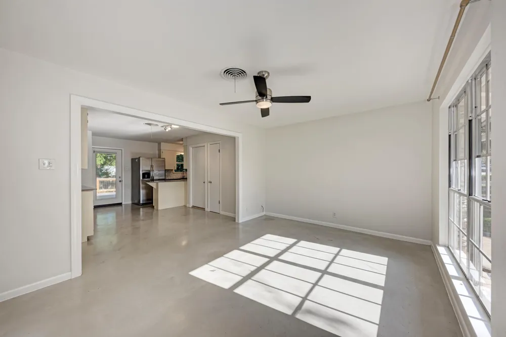 2508 East Side Drive Austin, TX 78704