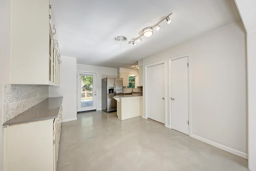 2508 East Side Drive Austin, TX 78704