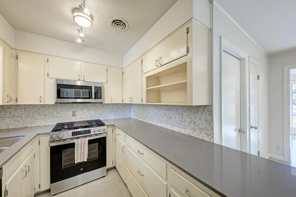 2508 East Side Drive Austin, TX 78704